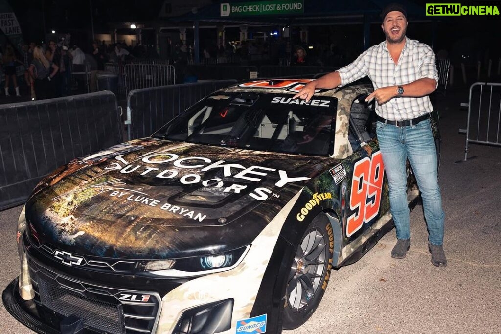 Luke Bryan Instagram - Check out this new NASCAR design, featuring Jockey Outdoors™ by Luke Bryan, as it hits the track this weekend at Martinsville! Tune in on Sunday to see this machine run circles around the competition. #JockeyOutdoors #LukeBryan #CountryOn #NASCAR #Trackhouse #Martinsville