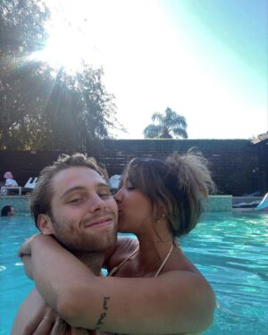 Luke Hemmings Instagram - all the good parts 🧘🏼‍♂️