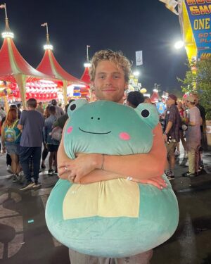 Luke Hemmings Instagram - all the good parts 🧘🏼‍♂️