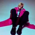 Luke Hemmings Instagram - Ladygunn, thanks for having the boy! 🥀 @ladygunn Words / @joannxzhang Photos / @savannarruedy  Styling / @styledbyphil MUA / @ghost_artistry_ Hair / Isaac Davidson  Photo+ Video Assistant / @darafeller Cover Art / Pearl Zhang
