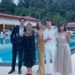 Lula Cotton-Frapier Instagram - Les strass et paillettes VS l’équipe de mixte #mixte1963 @primevideofr Monte-Carlo, Monaco