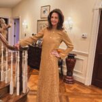Lynda Carter Instagram - Back in DC and ready to go out. 😎