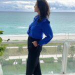 Lynda Carter Instagram - Blue really is the warmest color… 🔥