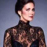 Lynda Carter Instagram - How it started vs. how it’s going ❤️ 📸 @lindsayadler_photo