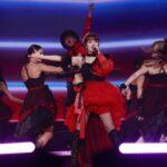 MARiA Instagram - あけましておめでとうおめでとうございますっ！ まさか！中国で新年を迎える時が来るなんて！ みんなでカウントダウンしてとてもハッピーな幕開けです✨ 31日は 東方TVと北京TV 二つの番組で歌わせていただきました！ みんな見てくれたかなっ。 心を込めて全力で精一杯歌いました。 みんなに届いていたら幸せです。 新年快乐❤️ 今年も全身全霊で愛を歌います。 たくさんお愛できますように😌✨ みなさま良いお正月を🎍過ごしてね🫶🏻 （一枚目はファンの方が作ってくれたやつ！すごいっ！綺麗！ありがとう！） #MARiA #GARNiDELiA #ガルニデ #小美 #美依礼芽
