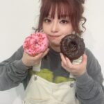 MARiA Instagram - 今日も一日頑張ってるから ドーナツ🍩2個食べていい、、、よね！！！！！！！！！（圧） #MARiA #美依礼芽 #小美