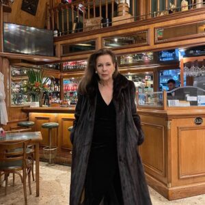 Mónica Gonzaga Instagram - Argentina Sono Film cumplió 90 años, y estuve ahí. Felicitaciones! 🎬👏🏼

@agenciaab