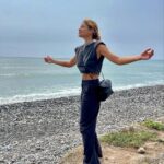 Mónica Hoyos Instagram - Gracias 2023!!! Dios ya sabes que lo hice lo mejor que supe, puse alma y corazón… Tú ya sabes lo que mi alma quiere… Con todas las conversaciones que tenemos verdad😎 Bienvenido 2024!!! Te quiero 2024 !!!!!!