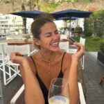 Mónica Hoyos Instagram - Hago siempre el bien, así cuando hablan mal de mi no les queda otra que mentir ✌️