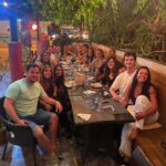 Mónica Mara Instagram - Bueno este agosto no he tenido cobertura prácticamente por lo que resumo mi verano en estas fotos (pero sobretodo la última) 1. 2. La cala del pi 3. Muchos abracitos 4. Intentar volverle a caer bien a Boira que desde que me fui a Madriz me tiene un poco de tirria 5. 9. Leer Lorcasito en buena compañía <3 6. Pasarme Mario Bros entero en la DS incluyendo mundos 4 y 7 7. Pasarme el dia con estos personajes 💓 8. Ponerme morenita 9. Cantar a pulmon y bastante farra xd