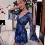Mónica Mara Instagram - Feliz Navidad amiguitos 💘 Las pelotas son de carne vegana, mi madre nos las hace a mi hermana y a mí porque sabe que nos encantan gracias mami :) Y he recaído a mi adicción a las neules de chocolate no voy a negarlo