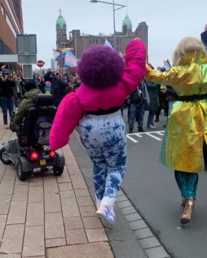 Ma'Ma Queen Instagram - Just a few snaps of last Sunday. I’m still processing how many people put time and energy in protesting and counterprotesting. All because my drag daughter @xtraxceptit and me are reading inclusive stories for children. An usually beautiful, meaningful, innocent yet important, joyful event. I hope with all my heart we can keep on doing this without having to counterprotest after. Without fearing we will be attacked or threatened for it. 
Thanks again for those who showed up and supported us! 
I love you. 
♥️
#spreadlovenothate