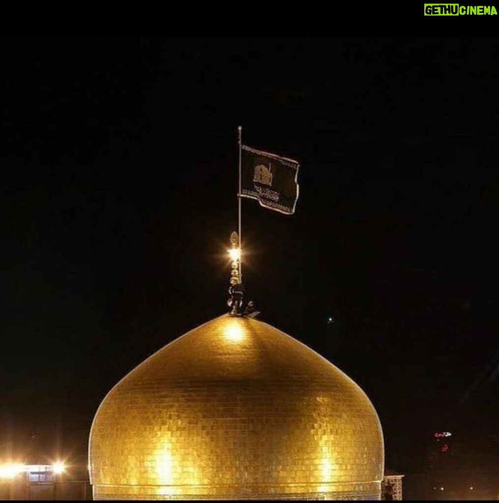 Maajid Nawaz Instagram - A black flag is raised over Imam Reza shrine in Iran for first time. Symbolism in Islamic historic tradition: "When the black flags come from Khorasan (Persia/Central Asia) go to them, even if you have to crawl on snow, among them is the Caliph of Allah, the Mahdi" ‏عن عبد الله قال: قال رسول الله صلى الله عليه وسلم: إذا أقبلت الرايات السود من خراسان فائتوها فإن فيها خليفة الله المهدي ‏Abd Allah b. Mas’ud The black flag is not usually raised above Imam Reza shrine outside of Muharram in mourning of the Prophet’s grandsons as a sacred ritual It was raised - exceptionally - after Soleimani, and now for the first time.