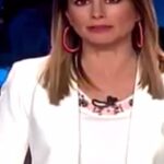 Macarena Pizarro Instagram - Es un compilado que alguien hizo y subió a Youtube.... resumen de varios años y varios looks... muchas gracias a quien se dio ese trabajo!!! Qué grandes momentos he vivido en este querido @chilevision @chvnoticias !!!!