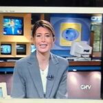 Macarena Pizarro Instagram - Año 2002... Recién partiendo en la conducción de noticias. 😱 Pura juventud!!!! Gracias por el video a la mamá de la @carolinasofia3 que con chochera grababa los noticieros ❤️ Ines Matte Urrejola