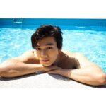 Mackenyu Instagram - 情報解禁です！ 新田真剣佑1st写真集 『UP THE ROAD』 2019.2.1‪発売 ‬ 発行 幻冬舎 ついに。 写真集出させて頂きます！ よかったらぜひ。 #新田真剣佑ファースト写真集