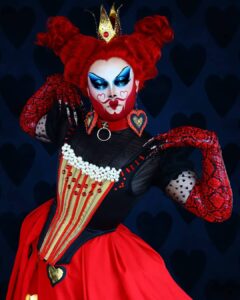 Madame Madness Instagram - 𝙏𝙃𝙀 𝙌𝙐𝙀𝙀𝙉 𝙊𝙁 𝙃𝙀𝘼𝙍𝙏𝙎 ♥ 🖤 Everything made by yours truly. 📸 @missvanitylove . . . . #drag #pride #dragqueen #dragrace #RPDR #dragraceholland #transformationtuesday #cute #dragmakeup #mua #makeup #love #instagood #instamood #instadrag #photooftheday #tbt #beautiful #happy #fashion #ootd #fun #igers #amazing #beauty #gay #gayguy RuPaul's Drag Race Show