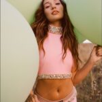 Maddie Ziegler Instagram - the continued story with @cosmopolitan 🧚🏼‍♀️