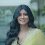 Madhurima Basak Instagram - BRB, currently obsessing over our Nishigandha! 🫠❤️ @madhurimabasak9 #LadyQueenGentsParlour directed by @sagnikchat Streaming Now only on #Addatimes, subscribe now! #AddaEkhonJomJomat #Addatimes2023 #adda #NewSeries