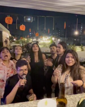 Madhurima Basak Instagram - Happy Halloween 🎃 

#halloween #frinds #wellspentday #fun