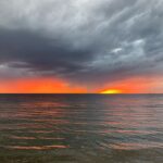 Magda Szubanski Instagram - Oh wow!! Incredible sunset and lightning over the bay 🌅 🌩⛈ Hey @wendysharpeart they remind me of the colours you used in my portrait!!
