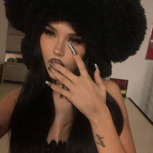 Maggie Lindemann Instagram - 4:44🐻