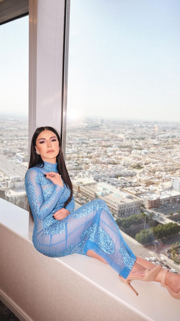 Maguy Bou Ghosn Instagram - كتير حب 💙 #JoyAwards #ماغي_بو_غصن | #MaguyBouGhosn