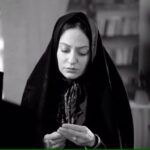 Mahnaz Afshar Instagram – •
ويدئويى از پشت صحنه ديدنى «گيلدا»، ساخته مشترك كيوان عليمحمدى و اميد بنكدار
.
عوامل «گيلدا» اين شب ها به صورت فشرده مشغول فيلمبردارى هستند و تدوين آن نيز به صورت همزمان توسط سياوش پورخليلى، كيوان عليمحمدى و اميد بنكدار انجام مى شود تا اولين پخش آن در سى پنجمين جشنواره فيلم فجر باشد
.
مهناز افشار، سياوش مفيدى، حميدرضا پگاه، رضا شفيعى جم، هادى حجازى فر، مرتضى اسماعيل كاشى و هنرمند خردسال مهديار عزيزى از جمله بازيگران اين فيلم هستند كه تاكنون مقابل دوربين مرتضى پورصمدى رفته اند
.
فيلمبردار و تدوين ويدئوى پشت صحنه: محمد منفرد ورشوچى
.
پيج رسمى فيلم «گيلدا»:
@gildamovie