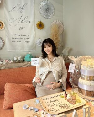 Mai Hakase Instagram - 今日はいつメンがベビーシャワーをやってくれました👶🩷ベービーシャワーの装飾とってもかわいい💓
皆の写真はまたタイミングで載せます😁🩷

#babyshower #welcomebaby 
#ベビーシャワー