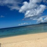 Mai Hakase Instagram - OKINAWA🏝️ 沖縄では毎日プールと海🏝️ 宿泊したリッツカールトンのプール、サンセットの時に行ったのでとても綺麗な写真が撮れました✌️なのでどすっぴんで恥ずかしいですが載せました🤣 息子がプールが好きで早く入りたくて、 浮き輪を持って早く早くと先に行っちゃいます🥺 海は息子今回が初めてでしたが抵抗もなくプール同様楽しんでました🏊私もお腹が大きい妊婦ですがマタニティ水着を着て一緒に泳ぎましたよー☺️透き通った海水で気持ちよかったー🩵 この夏はサマーランドやラグーナテンボス行ったりとプールたくさん行きました🥺 1人目の時のようなゆったり穏やかな妊娠生活とはいかず、 元気な息子と過ごしながらの妊娠生活はなかなか大変ですが、まわりの方々に助けられてなんとかやっていけてます☺️❣️ #妊娠生活 #2人目妊娠中 #男の子ママ #2歳児ママ #okinawa リッツカールトン沖縄