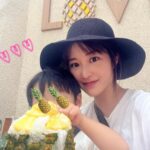 Mai Hakase Instagram - 名護パイナップルパーク🍍 暑さが苦手な息子は、 パイナップル畑をトゥクトゥク🛺に乗って進んだり、植物園をまわるのも暑すぎてずっとぐったりで無表情でした😅涼しいところでパイナップルかき氷食べるのと恐竜エリアだけはテンションが上がってました😂 #名護パイナップルパーク #nagopineapplepark #나고파인애플파크 名護パイナップルワイナリー