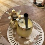 Mai Hakase Instagram - 名護パイナップルパーク🍍 暑さが苦手な息子は、 パイナップル畑をトゥクトゥク🛺に乗って進んだり、植物園をまわるのも暑すぎてずっとぐったりで無表情でした😅涼しいところでパイナップルかき氷食べるのと恐竜エリアだけはテンションが上がってました😂 #名護パイナップルパーク #nagopineapplepark #나고파인애플파크 名護パイナップルワイナリー