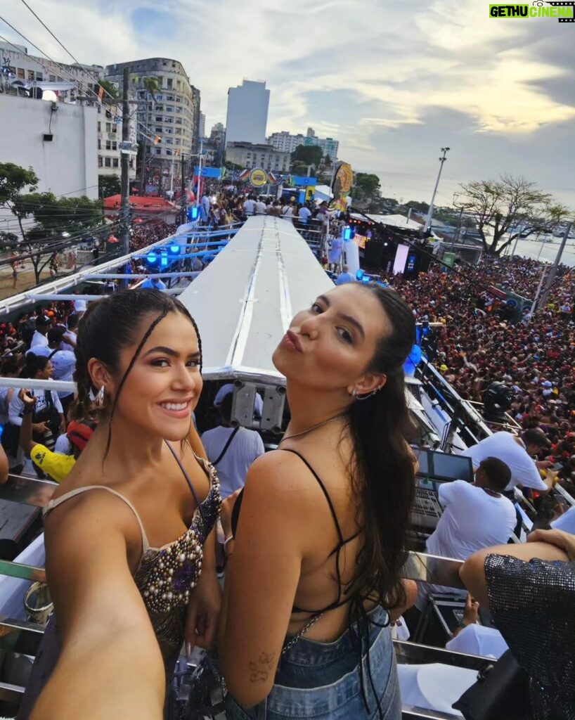 Maisa Silva Instagram - a carinha não nega, apaixonada por Salvador!!! dia inesquecível no trio de mainha @ivetesangalo 🥹 Salvador, Bahia