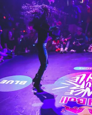 Makayla Lanvin Instagram - @redbulldance #redbulldanceyourstyle #theprincessofphiladelphia #redbulldump