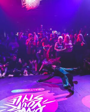 Makayla Lanvin Instagram - @redbulldance #redbulldanceyourstyle #theprincessofphiladelphia #redbulldump