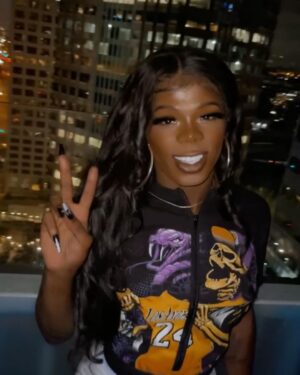 Makayla Lanvin Instagram - ITS MY BIRTHDAY!!!Omg Where Do I Start This New Journey Has Already Started From My Move From Philly To La. If anybody ever told Me To Going After My Dreams Would Come With Trials That Could Make Me Cry I wouldn’t Believe them. Been In a Funk for A Couple Of Days. Yesterday Somebody Broke Out My Car Windows and I instantly Got Depressed. I Pray About it And I Heard God Say You Have Enough People that Love And Support You. So Today I’m Asking All My Friends And Family and supporters To Cash App Me a $1 to $5 if you really support For my birthday Today