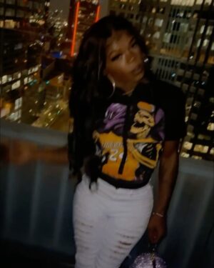 Makayla Lanvin Instagram - WE OUTSIDE IS OUT NOWWW!!!!
 EVERYWHERE on all music streaming platforms 👑🔥🔥🔥🔥‼️‼️‼️‼️🔥 #theprincessofphiladelphia