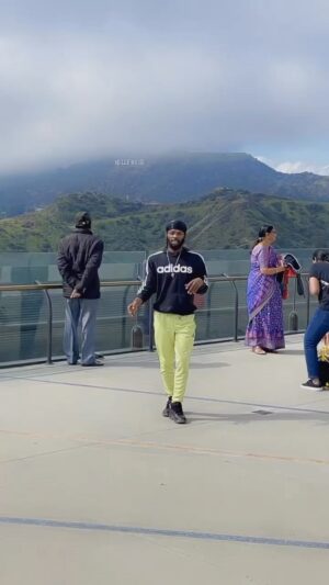 Makayla Lanvin Instagram - #voguesundays #theprincessofphiladelphia #la #griffithobservatory #kaybae #vogue #ballroom #spins #thankful #thankgod #flips #duckwalk #share #like #comment @beyonce #beehive #explorepage✨ #foryou @yolandaadams #ibelieve