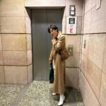 Maki Tamaru Instagram - 操作ミスで、記事が消えてしまい💦 コメントもいただいていたのにすみません🙇‍♀️ もう一度投稿しました😭🙏 今年の元旦は 家族で自転車🚲に乗って 神社へ🙏 そして、神社から、帰宅したら @wako_world ちゃんからのギフト🎁が ドアノブに。🙏 ♡✨♪ 夜は　親友ファミリーと みんなで晩御飯へ！ 恐竜兄弟🦕🦖達　調べたい事があるから、iPadもっていく なんて言い出し 許可したら 全然、調べ事なんてやっていない ただただゲームかYouTube 💢 騙された😩 、、、、😱 もう絶対レストランに iPadは持っていかせない💢。 そして次の日は早起きして 朝一✈️ 旭川へ 空港にあるお気に入りの食事処で 朝ごはん🍚が食べたかったので、少し 早めに空港へ向かい　🚗💨 そんなこんなのお正月から 気がつけば、もう1月中旬に💦 はやっ！(￣▽￣;) そして、先日の原宿に続き 今日は用事があって、久しぶりの渋谷エリアに 若かり頃、かなりの頻度でお邪魔していた渋谷の街。 今はがらりと変わり 新しいお店がたくさんできていました 渋谷区役所近くのレンタルカートやさん。 🦖次男恐竜が興味津々で目を輝かせて見ていたら 「のってもいいよー」と少し座らせていただきました！ 優しーーー🙏🥺 みんな優しいお兄さんで☺️ しかも、お菓子までいただいて ご機嫌マックスの次男🦖。 運転免許とったら、一番最初に こちらのお店に来て、カートに乗る！と今からはりきっている。 久しぶりの渋谷も楽しかった。 #渋谷