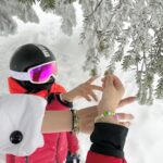 Maki Tamaru Instagram - 北海道生まれの相方さんは いくらでも滑りたいのでしょうけど 大阪府、雪少ないエリア生まれの私からしたら ずいぶん必死でついていかないと 相方さんと🦕🦕恐竜たちに 辿り着けないのです。。。(￣^￣)ゞ (๑•ૅㅁ•๑) もう少し気遣ってください💢 なので、休憩すると言って1度座ったら 満足いくまで絶対に動きませぬ💪