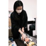 Maki Tamaru Instagram - @makeawishjapan Make A Wish　でボランティア活動を されている皆さんと一緒に 子供たちへの 🎄🎁ラッピングなどクリスマス支度に @ade_tamarumaki チームAdéのメンバーで 参加させていただきました🙏 クリスマスプレゼントを手にした 子供たちの笑顔を思い浮かべながら 心を込めて参加させていただきました。 私たちにとっても とてもたのしく豊かで幸せな時間となりました。 ありがとうございました。 @makeawishjapan では、 ボランティアのお手伝いをしてくださる方も 募集しております🙏 ご興味のある方は make a Wishのアカウントから お願いしますチェックしてみて下さい。 #MakeAWish #Adé