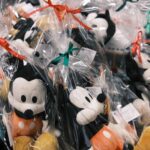 Maki Tamaru Instagram - @makeawishjapan Make A Wish　でボランティア活動を されている皆さんと一緒に 子供たちへの 🎄🎁ラッピングなどクリスマス支度に @ade_tamarumaki チームAdéのメンバーで 参加させていただきました🙏 クリスマスプレゼントを手にした 子供たちの笑顔を思い浮かべながら 心を込めて参加させていただきました。 私たちにとっても とてもたのしく豊かで幸せな時間となりました。 ありがとうございました。 @makeawishjapan では、 ボランティアのお手伝いをしてくださる方も 募集しております🙏 ご興味のある方は make a Wishのアカウントから お願いしますチェックしてみて下さい。 #MakeAWish #Adé