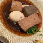 Maki Tamaru Instagram - 気がつけば9時過ぎた。早く寝よ。 今夜はおでんでした 子供の頃 おでんって、あまり上がらなかったけど 大人になり、歳を重ねるほど 好きになったメニューの1つ あと湯豆腐も同じく。 ずっと使ってみたくて ヘアメイク@sadaebam さんからご紹介いただき 🥺🙏 今日初めて使ってどハマりした @sumiday_official なかなかそんな細めに白髪染めも やってられない〜よねぇ。。。（ーー；）の 私には 最高の救世主 えーもんみっけ🩶🩶🩶 おやすみなさい また明日💤