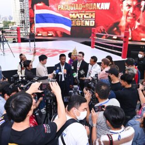 Manny Pacquiao Instagram - PACQUIAO vs BUAKAW | 2024 

Thank you with great respect to Vinij Lertratanachai, Fresh Air Festival.

Thank you also to Buakaw Banchamek and his team. Special thank you to LOL International. Thank you to all the fans and all the media for coming out and showing your support. This is going to be an amazing fight. 

#PacquiaoBuakaw #2024