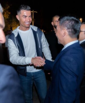 Manny Pacquiao Instagram - Hey RONALDO! @cristiano