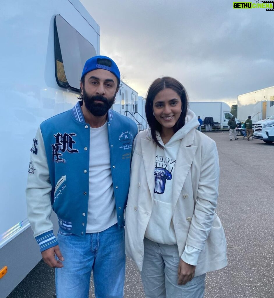 Mansi Taxak Instagram - To the cast of Animal @iambobbydeol sir you truly are a legend. You made me so comfortable on set that it became so easy to share screen space with you. You are not only a great actor but an even better human being. Sir you Very well deserve the tittle ‘Lord bobby’. #ranbirkapoor what can I say, it was only a dream to act with you in a scene till this year and when it came true felt nothing less than magic. I fell in love with your craft after watching Tamasha and today I can say I went back there after watching animal. You truly are one of the best actor of our generation @tripti_dimri how can one be so talented, beautiful and humble at the same time. You are one of the most genuine and kindest soul I have met on a set. Your love for cinema and acting inspires me. I really loved the chai and the conversation on the set that day✨❤️ @saurabhsachdeva77 Sir you truly define acting as a craft. The things you thought me on set were nothing less than life lessons. Nobody could have played Abid the way you did. You truly deserve the praise you are getting✨✨ To everyone else who was a part of the cast, all of you have done a fantastic work and truly made it the great masterpiece it is. To Animal🥂