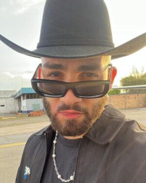 Manuel Turizo Instagram - PORFIN en casa 🇨🇴
