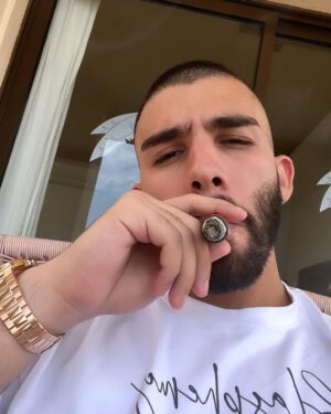 Manuel Turizo Instagram - Hoy me sopla la vela porfavor
