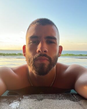 Manuel Turizo Instagram - Saludos ✌🏽