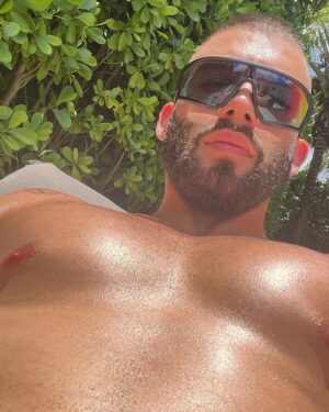 Manuel Turizo Instagram - Domingo de verano pa escuchar 2000